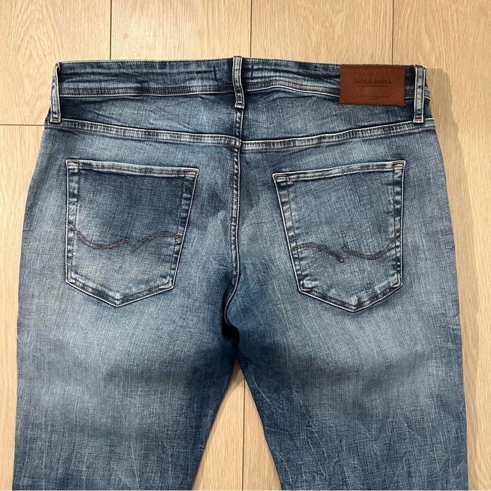 Jack & Jones Slim Fit Glenn Ripped Jeans - Picture 11 of 16